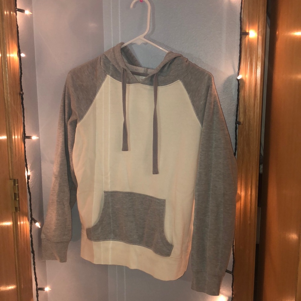 Basic Hoodie